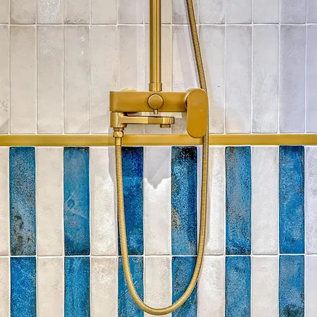 Les Bains De Avec Villa