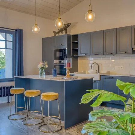 Les Bains De Avec Saint-Gilles-Croix-de-Vie