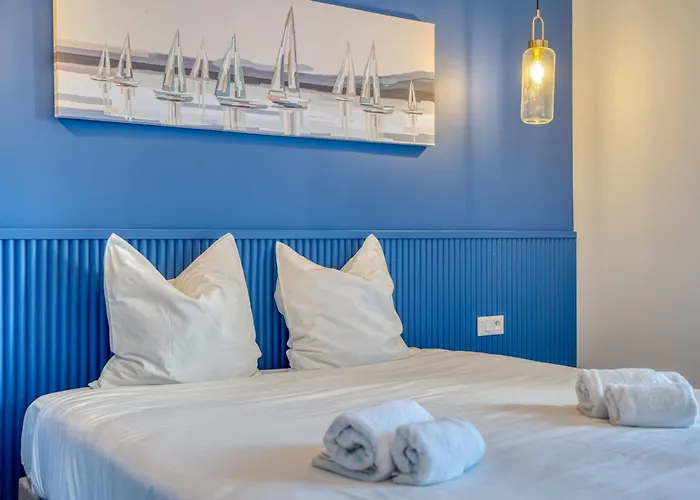 Les Bains De Avec Villa